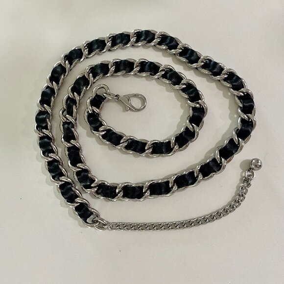 BNWOT GAP Reversible Chainlink Belt - Picture 2 of 4